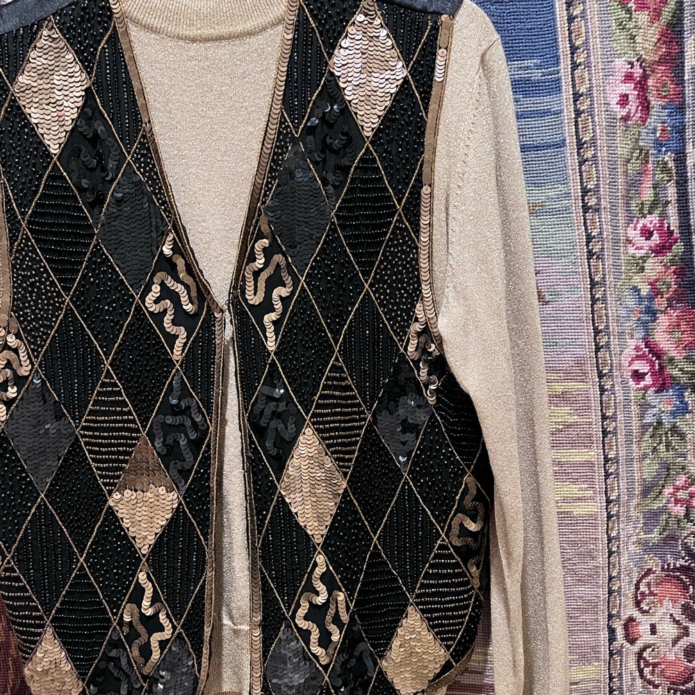 Elegant Sequence Vest With Gold Turtleneck - image 3